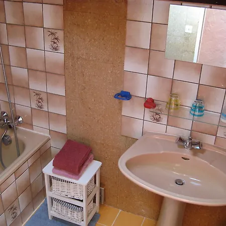 Chambres D'hotes La Maison Bleue * モンバジャック